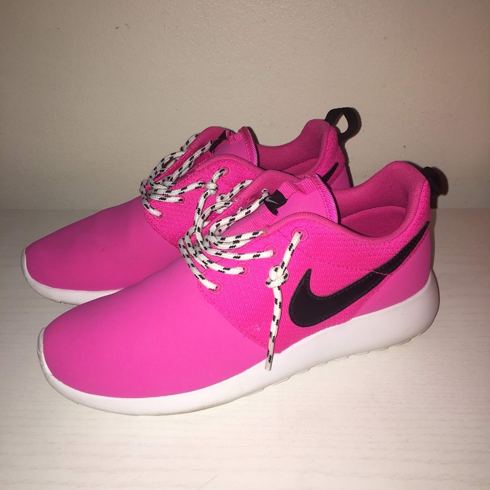 Nike Roshe Run Pink